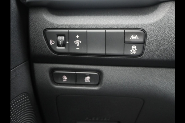 Kia e-Niro DynamicPlusLine 64 kWh | Cruise | Clima | Carplay | Navi | Stoel-stuurverwarming | Schuif-kanteldak |