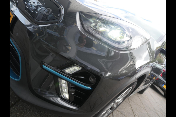Kia e-Niro DynamicPlusLine 64 kWh | Cruise | Clima | Carplay | Navi | Stoel-stuurverwarming | Schuif-kanteldak |