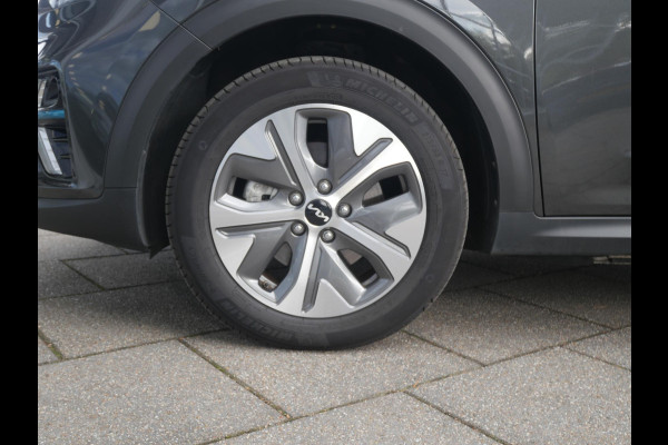 Kia e-Niro DynamicPlusLine 64 kWh | Cruise | Clima | Carplay | Navi | Stoel-stuurverwarming | Schuif-kanteldak |