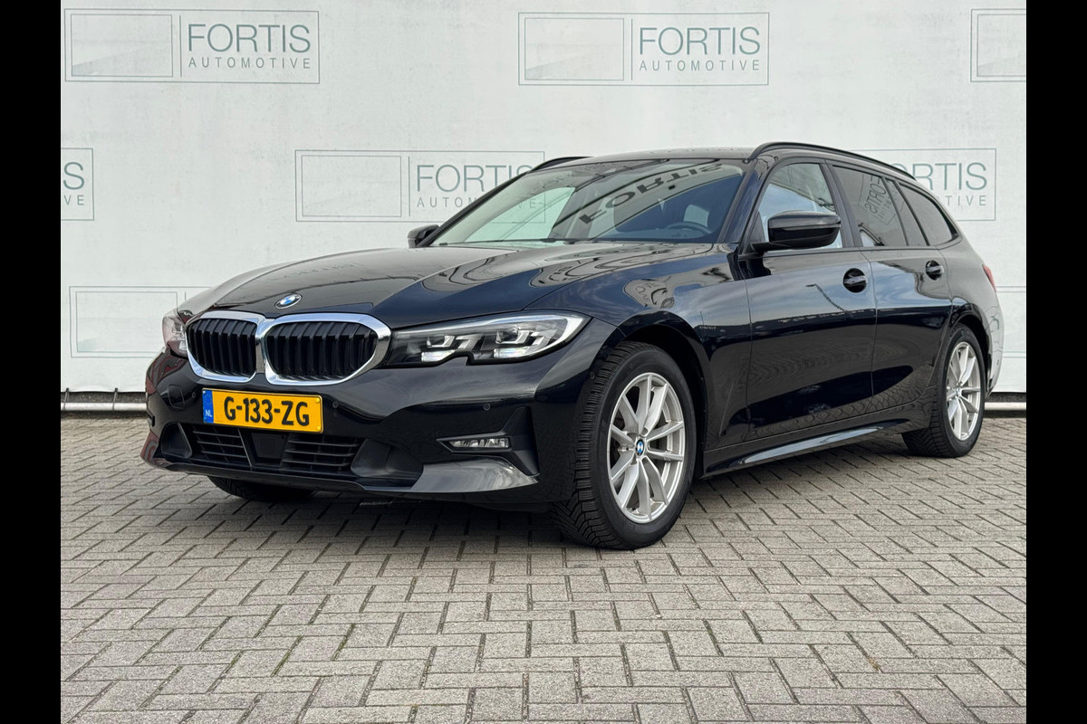 BMW 3 Serie Touring 320i Executive Edition NL-AUTO | ACC |PARKEER CAMERA | NAVI |