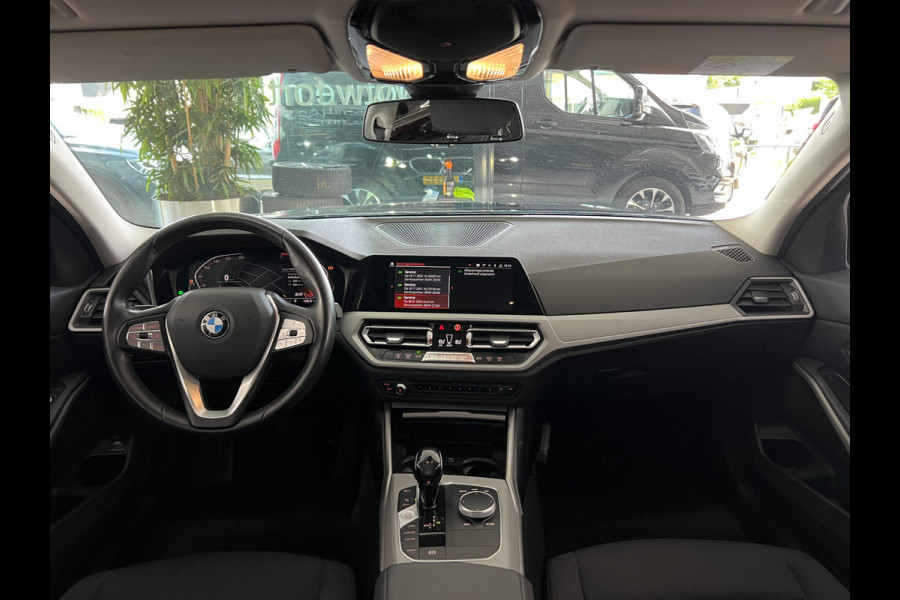BMW 3 Serie Touring 320i Executive Edition NL-AUTO | ACC |PARKEER CAMERA | NAVI |