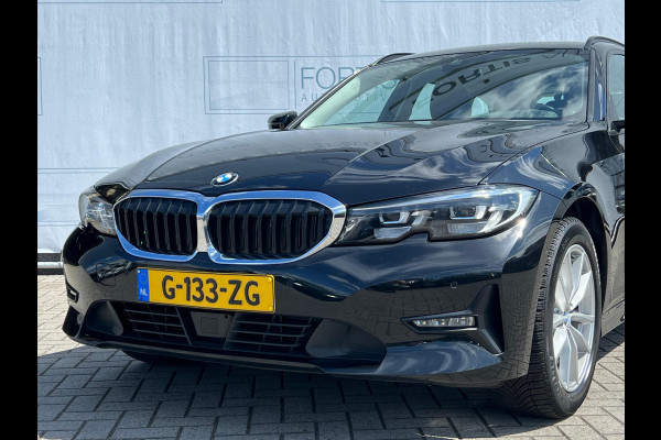 BMW 3 Serie Touring 320i Executive Edition NL-AUTO | ACC |PARKEER CAMERA | NAVI |