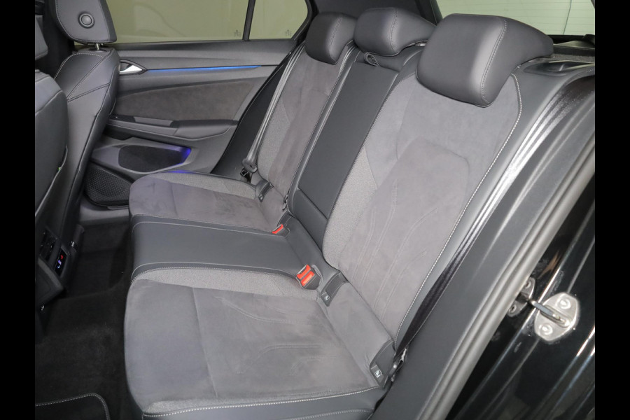 Volkswagen Golf 1.5 eHybrid 50 Edition 204 pk Automaat (DSG) | Verlengde garantie | Navigatie | Parkeersensoren | Achteruitrijcamera | Stoelverwarming | Adaptieve cruise control |