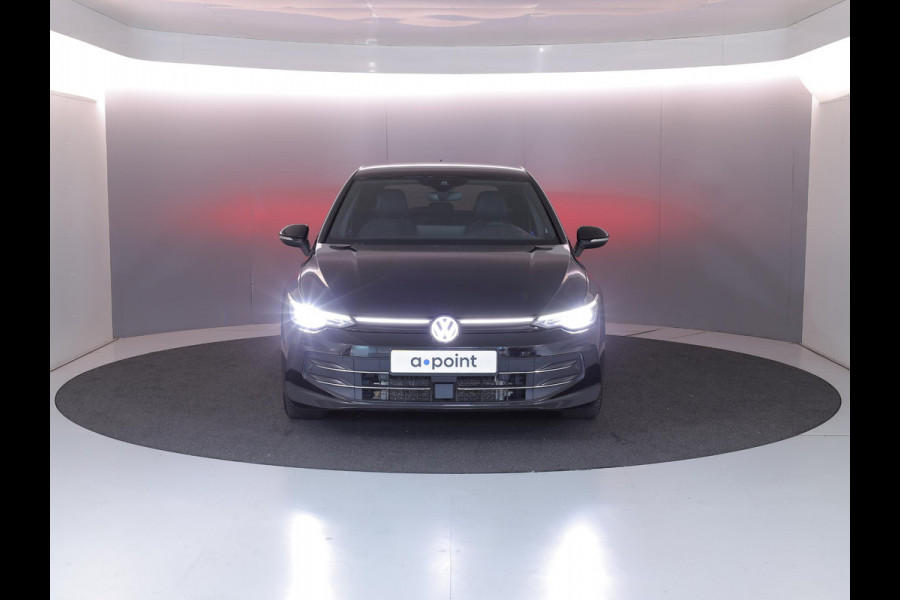 Volkswagen Golf 1.5 eHybrid 50 Edition 204 pk Automaat (DSG) | Verlengde garantie | Navigatie | Parkeersensoren | Achteruitrijcamera | Stoelverwarming | Adaptieve cruise control |
