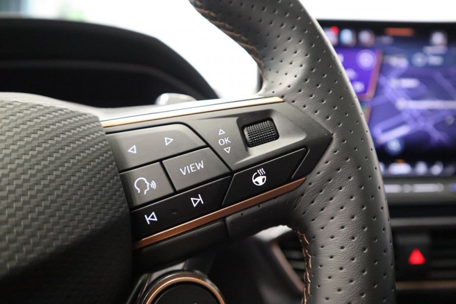 CUPRA Leon 1.5 TSI e-Hybrid VZ Extreme Panoramadak Kuipstoelen Sennheiser