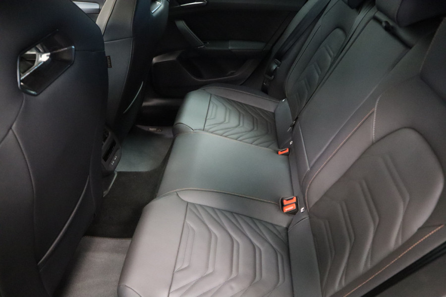 CUPRA Leon 1.5 TSI e-Hybrid VZ Extreme Panoramadak Kuipstoelen Sennheiser