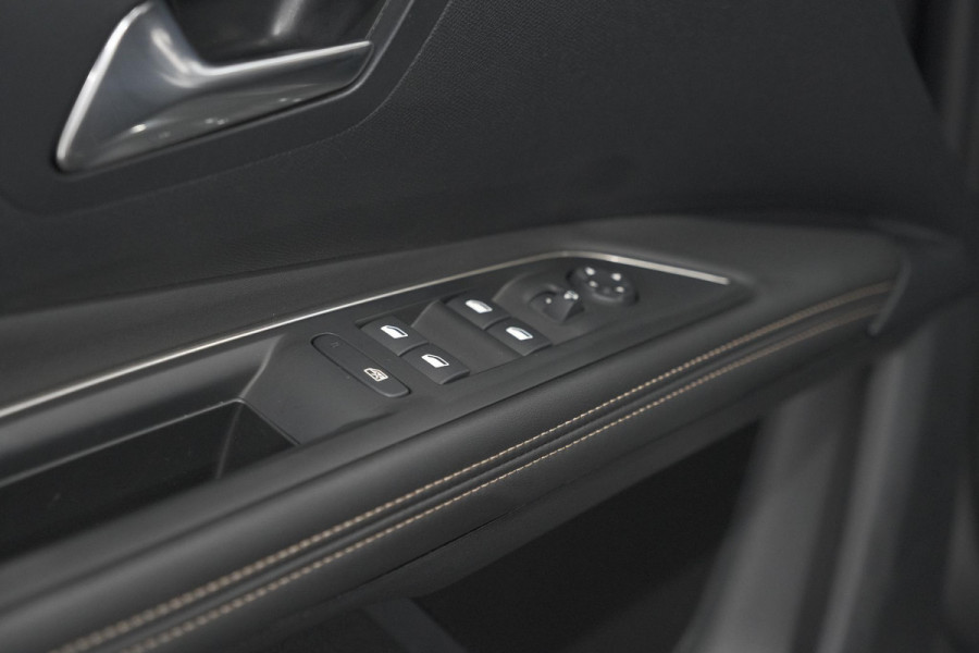 Peugeot 3008 PureTech 130 EAT8 GT | Camera | Dodehoekdetectie | Elektrische Achterklep | Apple Carplay | Stoelverwarming