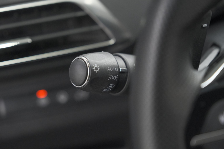 Peugeot 3008 PureTech 130 EAT8 GT | Camera | Dodehoekdetectie | Elektrische Achterklep | Apple Carplay | Stoelverwarming