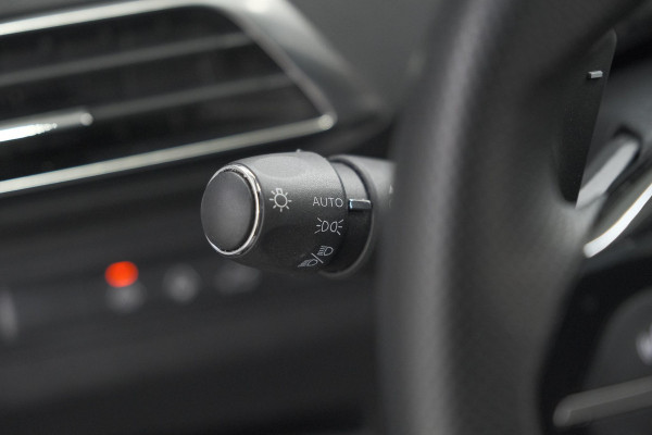 Peugeot 3008 PureTech 130 EAT8 GT | Camera | Dodehoekdetectie | Elektrische Achterklep | Apple Carplay | Stoelverwarming
