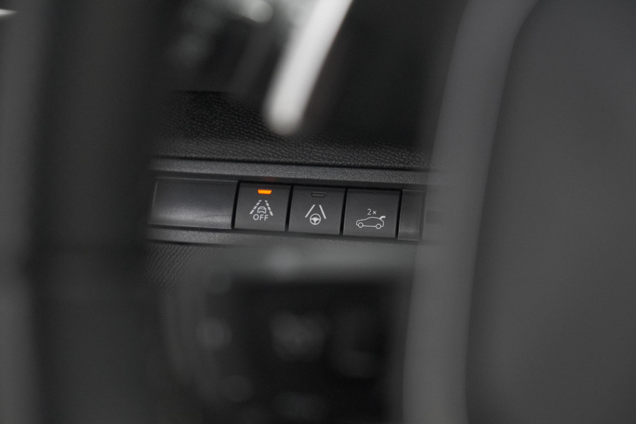 Peugeot 3008 PureTech 130 EAT8 GT | Camera | Dodehoekdetectie | Elektrische Achterklep | Apple Carplay | Stoelverwarming