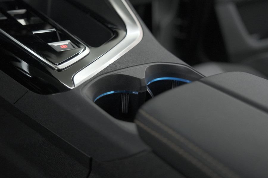 Peugeot 3008 PureTech 130 EAT8 GT | Camera | Dodehoekdetectie | Elektrische Achterklep | Apple Carplay | Stoelverwarming