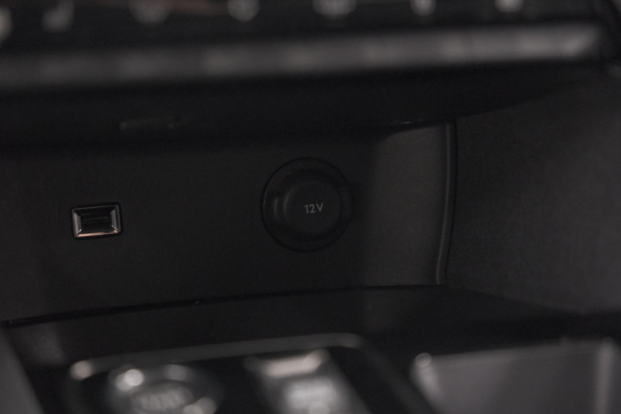 Peugeot 3008 PureTech 130 EAT8 GT | Camera | Dodehoekdetectie | Elektrische Achterklep | Apple Carplay | Stoelverwarming