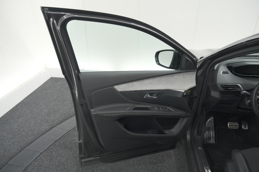Peugeot 3008 PureTech 130 EAT8 GT | Camera | Dodehoekdetectie | Elektrische Achterklep | Apple Carplay | Stoelverwarming