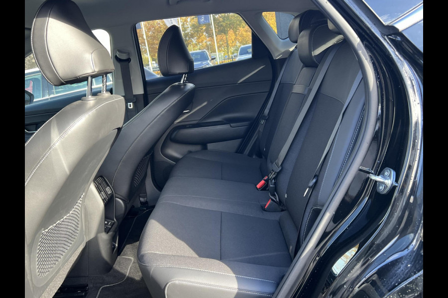 Hyundai Kona Elektro 160 kW Trend-Paket 65,4kWh 3-Fase Lader | Dealeronderhouden | Fabrieksgarantie Hyundai tot 2029 | Elektrische Achterklep | Stoel & Stuurverwarming | Afnembare Trekhaak | Rijklaar Geleverd