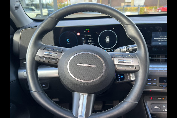 Hyundai Kona Elektro 160 kW Trend-Paket 65,4kWh 3-Fase Lader | Dealeronderhouden | Fabrieksgarantie Hyundai tot 2029 | Elektrische Achterklep | Stoel & Stuurverwarming | Afnembare Trekhaak | Rijklaar Geleverd