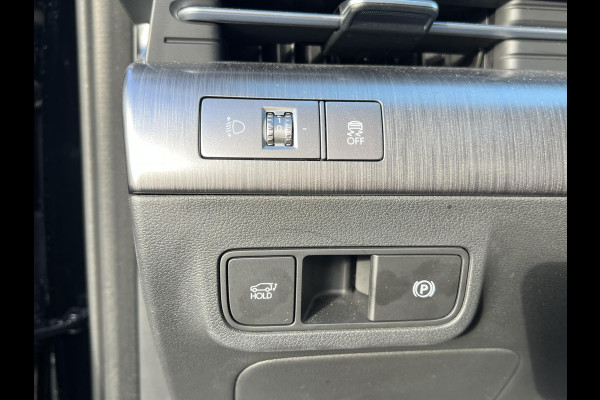 Hyundai Kona Elektro 160 kW Trend-Paket 65,4kWh 3-Fase Lader | Dealeronderhouden | Fabrieksgarantie Hyundai tot 2029 | Elektrische Achterklep | Stoel & Stuurverwarming | Afnembare Trekhaak | Rijklaar Geleverd
