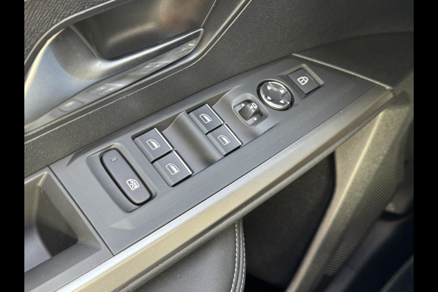 Peugeot 3008 1.2 Hybrid 136 GT | Elektr. achterklep | Adaptive cruise | Camera | Prijs is rijklaar