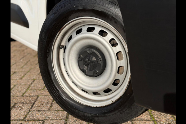 Peugeot Partner 1.2 PureTech Premium 2022 WIT NAVI AIRCO BTW