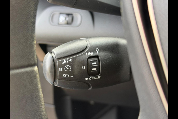 Peugeot Partner 1.2 PureTech Premium 2022 WIT NAVI AIRCO BTW
