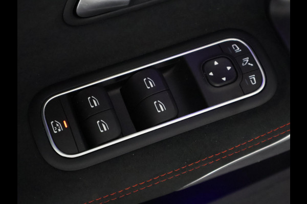 Mercedes-Benz CLA-Klasse Shooting Brake 200 Business Solution AMG Automaat | Wide-Screen | Schuif-/Kanteldak | Navigatie | Camera |