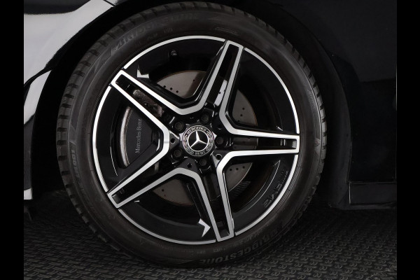 Mercedes-Benz CLA-Klasse Shooting Brake 200 Business Solution AMG Automaat | Wide-Screen | Schuif-/Kanteldak | Navigatie | Camera |