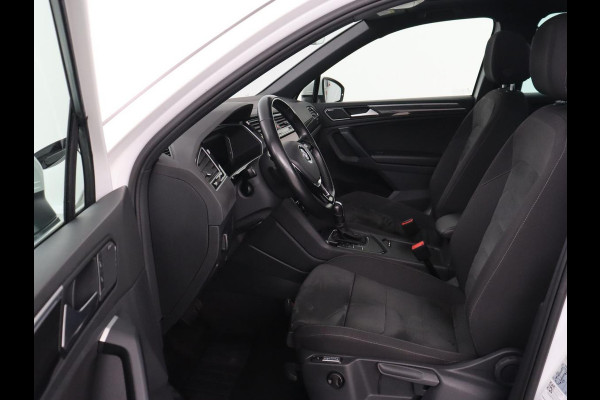 Volkswagen Tiguan 1.5 TSI R Line | Panoramadak | Stoelverwarming | Carplay | Massage | Dynaudio | Keyless | Full LED | Active Info Display | Navigatie | Parkeerhulp