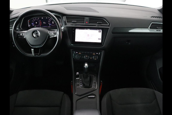 Volkswagen Tiguan 1.5 TSI R Line | Panoramadak | Stoelverwarming | Carplay | Massage | Dynaudio | Keyless | Full LED | Active Info Display | Navigatie | Parkeerhulp