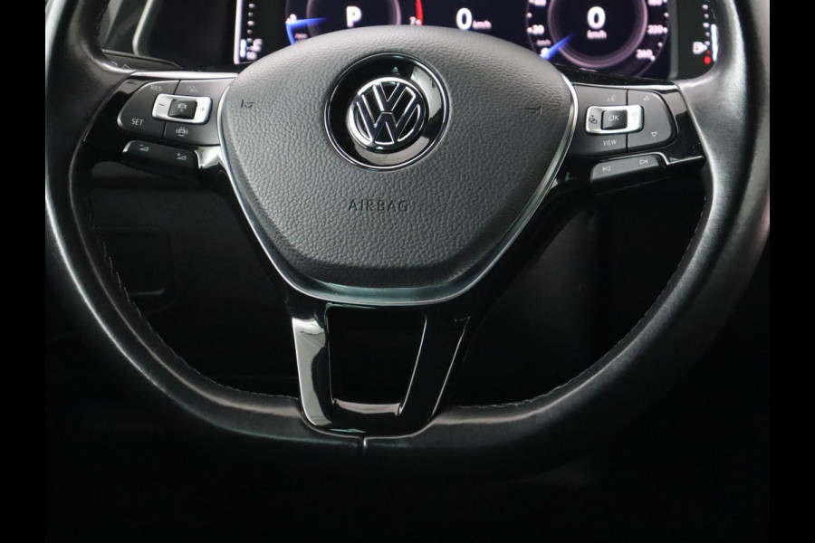 Volkswagen Tiguan 1.5 TSI R Line | Panoramadak | Stoelverwarming | Carplay | Massage | Dynaudio | Keyless | Full LED | Active Info Display | Navigatie | Parkeerhulp