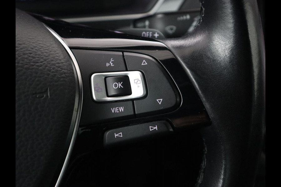 Volkswagen Tiguan 1.5 TSI R Line | Panoramadak | Stoelverwarming | Carplay | Massage | Dynaudio | Keyless | Full LED | Active Info Display | Navigatie | Parkeerhulp