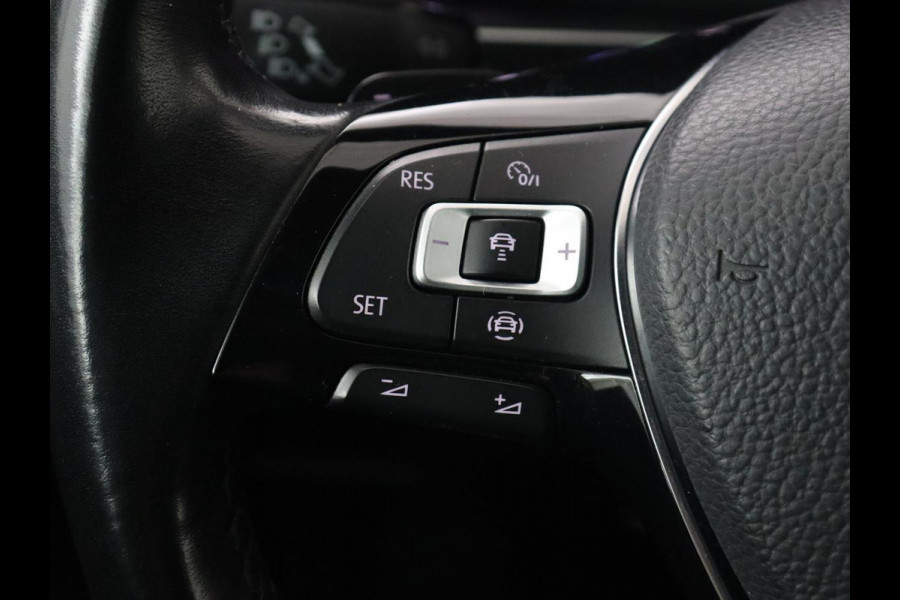 Volkswagen Tiguan 1.5 TSI R Line | Panoramadak | Stoelverwarming | Carplay | Massage | Dynaudio | Keyless | Full LED | Active Info Display | Navigatie | Parkeerhulp