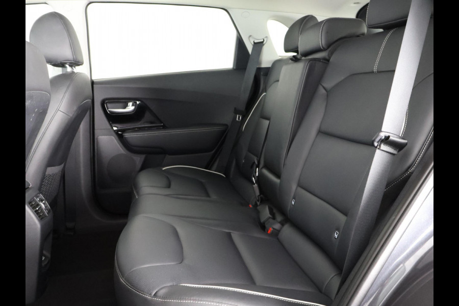 Kia e-Niro ExecutiveLine 64 kWh | Stoelventilatie & -Verwarming | Navigatie | Leder |
