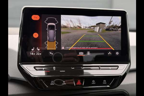 Volkswagen ID.3 First Plus 58 kWh Navi,Camera,Pdc V+A,Stoelverwarming,Lm velgen,N.A.P,Apk tot 11-2026