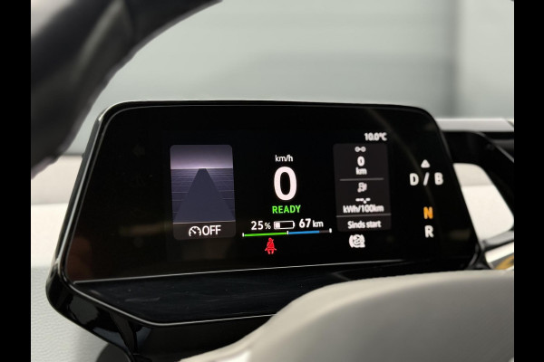 Volkswagen ID.3 First Plus 58 kWh Navi,Camera,Pdc V+A,Stoelverwarming,Lm velgen,N.A.P,Apk tot 11-2026
