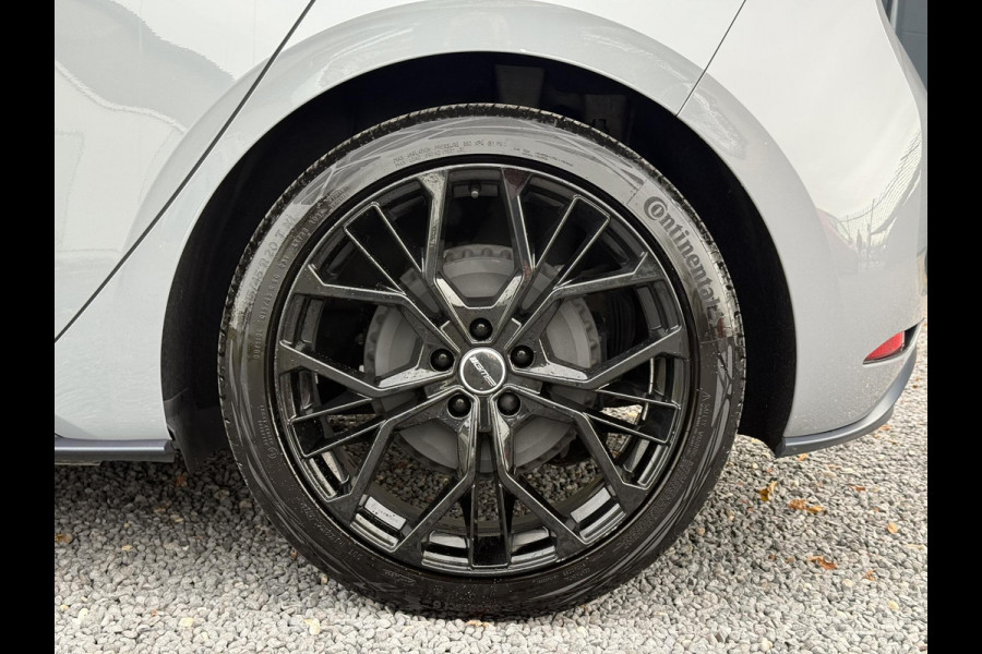 Volkswagen ID.3 First Plus 58 kWh Navi,Camera,Pdc V+A,Stoelverwarming,Lm velgen,N.A.P,Apk tot 11-2026