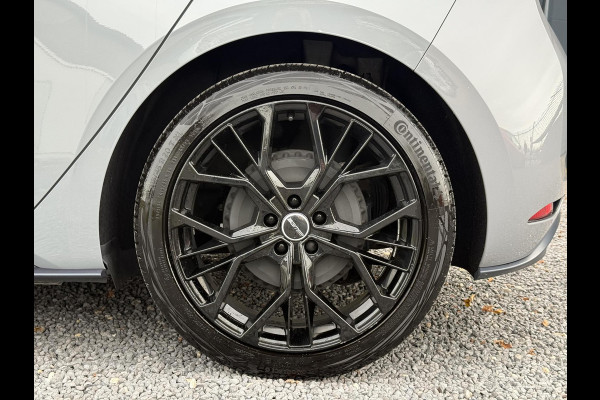 Volkswagen ID.3 First Plus 58 kWh Navi,Camera,Pdc V+A,Stoelverwarming,Lm velgen,N.A.P,Apk tot 11-2026