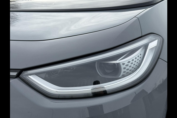 Volkswagen ID.3 First Plus 58 kWh Navi,Camera,Pdc V+A,Stoelverwarming,Lm velgen,N.A.P,Apk tot 11-2026