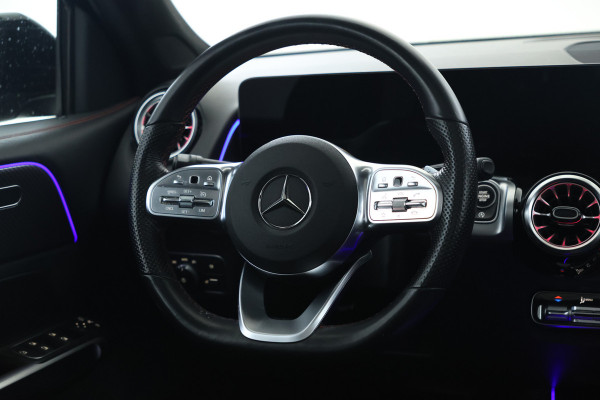 Mercedes-Benz Glb 180 AMG Line 7p. Automaat, 7 Persoons, Navigatie, etc.