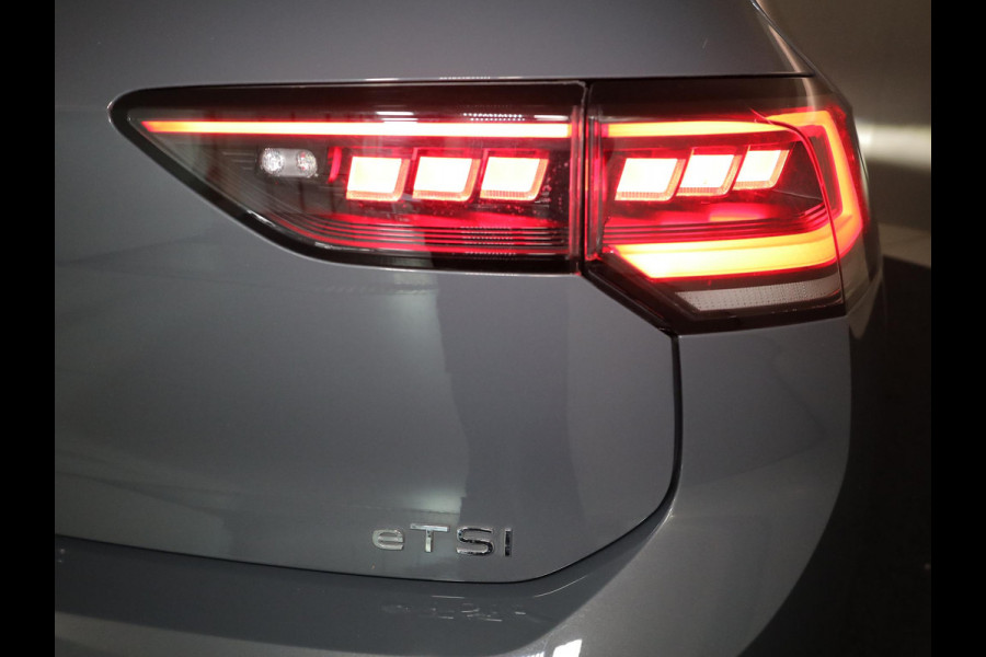 Volkswagen Golf 1.5 eTSI Life Edition 116 pk Automaat (DSG) | Verlengde garantie | Navigatie via App | Panoramadak | Parkeersensoren | Achteruitrijcamera | Matrix LED koplampen | Stoelverwarming |