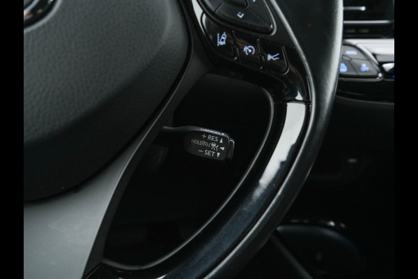 Toyota C-HR 1.8 Hybrid Style Aut. *ADAPTIVE-CRUISE | BLIND-SPOT | JBL-SOUND | HEATED-COMFORTSEATS | CAMERA | KEYLESS | DAB+ | NAVI-FULLMAP | ECC | PDC | PRIVACY-GLASS | TOWBAR | LANE-ASSIST | 18''ALU*
