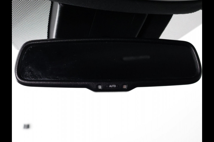 Toyota C-HR 1.8 Hybrid First Edition | Apple Carplay & AndroidAUTO | Camera | Elektrisch inklapbare buitenspiegels |