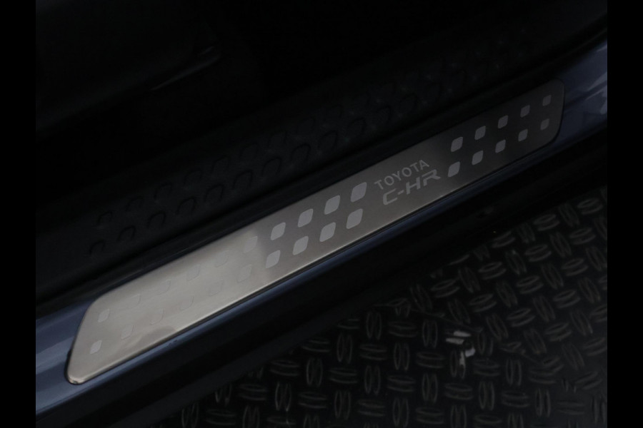 Toyota C-HR 1.8 Hybrid First Edition | Apple Carplay & AndroidAUTO | Camera | Elektrisch inklapbare buitenspiegels |