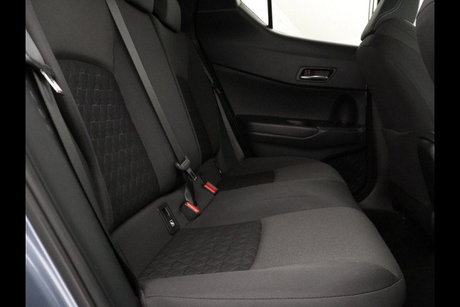 Toyota C-HR 1.8 Hybrid First Edition | Apple Carplay & AndroidAUTO | Camera | Elektrisch inklapbare buitenspiegels |