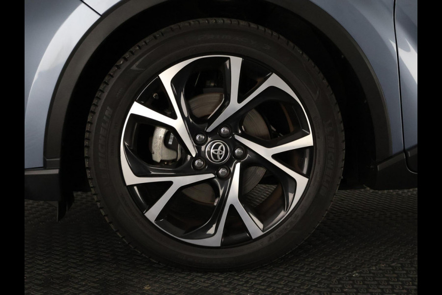 Toyota C-HR 1.8 Hybrid First Edition | Apple Carplay & AndroidAUTO | Camera | Elektrisch inklapbare buitenspiegels |