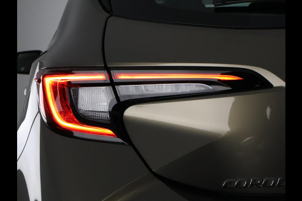 Toyota Corolla Hybrid 140 Business | Stuur-/& Stoelverwarming | Apple Carplay & AndroidAUTO | Navigatie