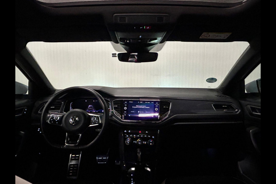 Volkswagen T-Roc 1.5 TSI | R-LINE | VIRTUAL DASH | PANO | SILVERWHITE