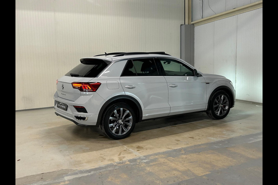 Volkswagen T-Roc 1.5 TSI | R-LINE | VIRTUAL DASH | PANO | SILVERWHITE