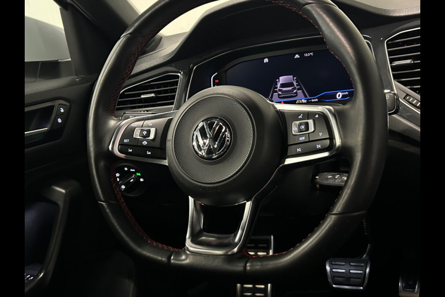 Volkswagen T-Roc 1.5 TSI | R-LINE | VIRTUAL DASH | PANO | SILVERWHITE