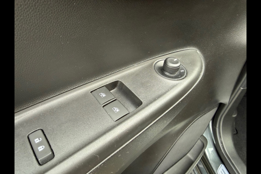 Opel KARL 1.0 Rocks Online Edition - Automaat - Navi - Airco - Parkeerhulp - Org.NL