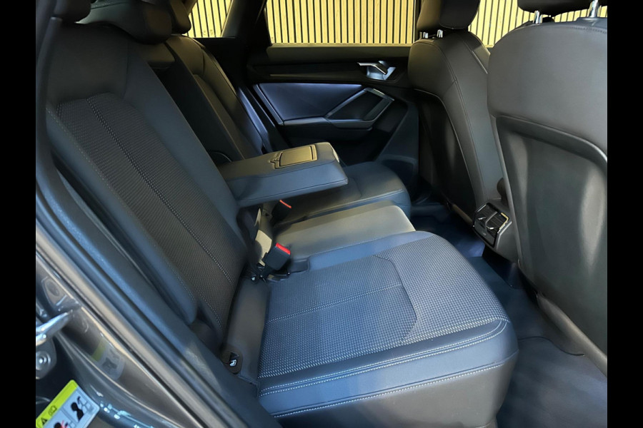 Audi Q3 35 TFSI Pro Line S line - Trekhaak - Navi - Ambiance