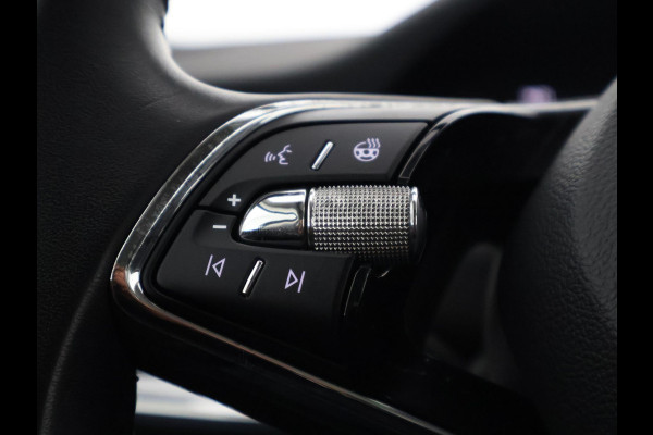 Škoda ENYAQ iV 80 (204PK) ACCU 93%! BEREIK 537KM GARANTIE 4-2031 BLACKLINE. NAVIGATIE . STUURWIEL VERWARMD . PARKEERSENSOREN VOOR & ACHTER .